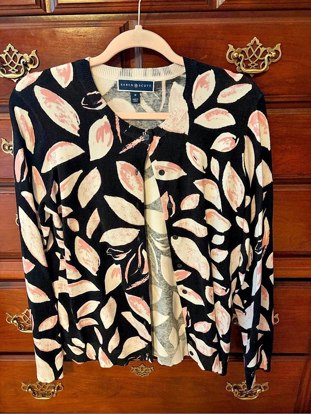 Karen Scott Floral Cardigan in Black & Pink Size Medium Like New